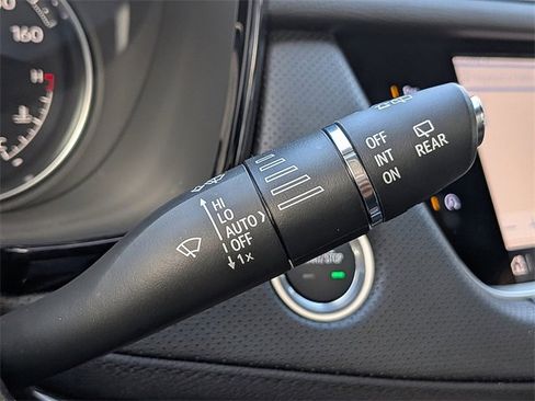 Certified 2025 Cadillac XT5 Premium Luxury image 30