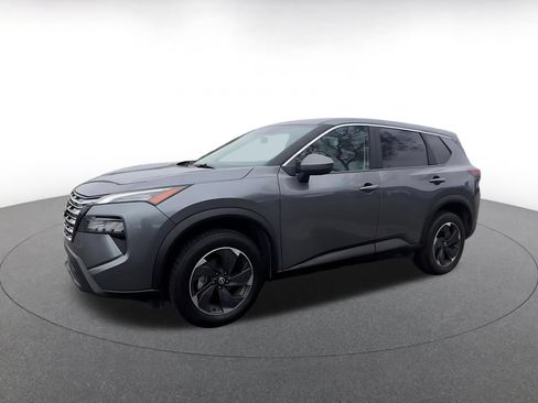 Used 2025 Nissan Rogue SV FWD image 8