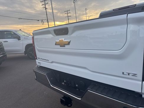 New 2026 Chevrolet Silverado 2500 LTZ w/ LTZ Convenience Package AWD/4WD image 34