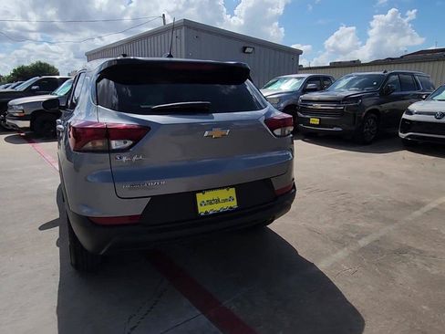 Used 2025 Chevrolet TrailBlazer LS w/ LS Confidence Package FWD image 7