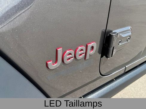 Certified 2021 Jeep Wrangler Unlimited Rubicon AWD/4WD image 19