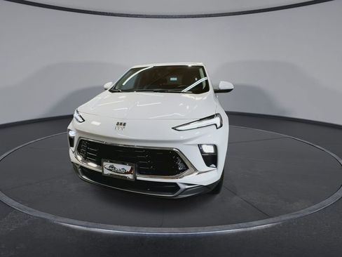 New 2025 Buick Encore GX Preferred w/ Advanced Technology Package image 3