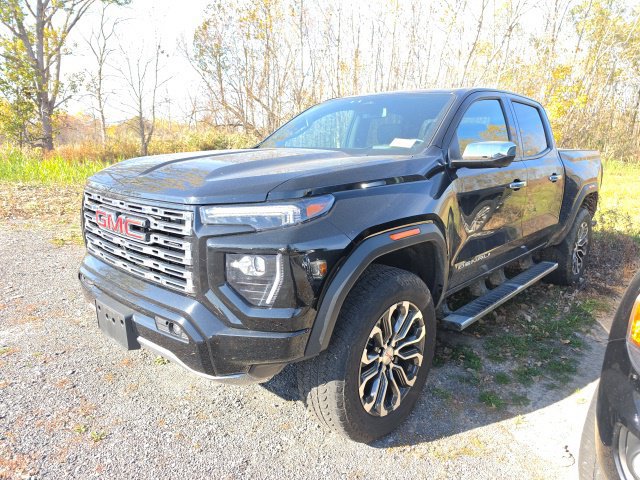 Certified 2024 GMC Canyon Denali AWD/4WD image 1