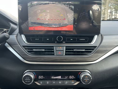 New 2026 Nissan Altima 2.5 SV image 4