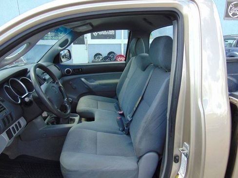 Used 2006 Toyota Tacoma 2WD Regular Cab w/ Enhancement Pkg image 19
