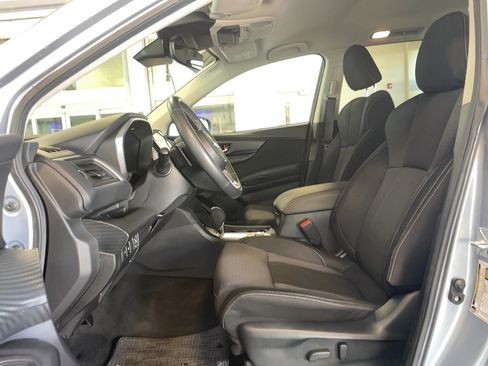 Used 2024 Subaru Ascent Premium w/ Convenience Package image 6