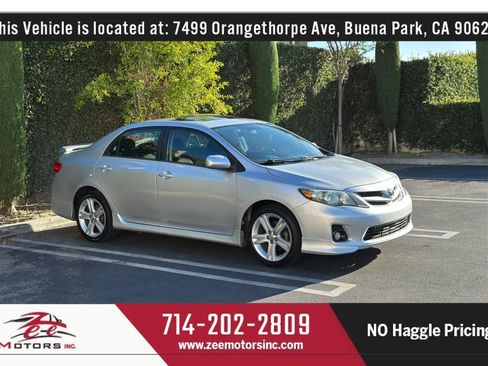 Used 2013 Toyota Corolla S w/ Premium Pkg FWD image 2
