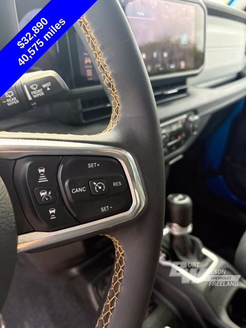 Used 2024 Jeep Wrangler Unlimited Sahara w/ Technology Group AWD/4WD image 18