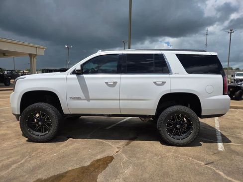 Used 2018 GMC Yukon SLT w/ Open Road Package AWD/4WD image 8