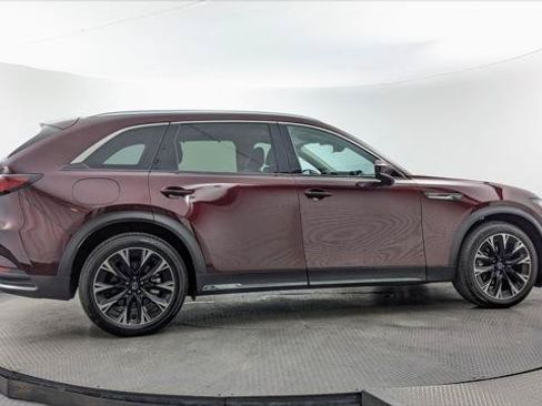 Used 2024 MAZDA CX-90 Plug-In Hybrid w/ Premium Pkg AWD/4WD image 9
