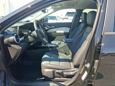 New 2026 Chevrolet Trax LT w/ Driver Confidence Package FWD image 6
