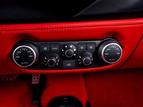 Used 2019 Ferrari 488 Spider image 44