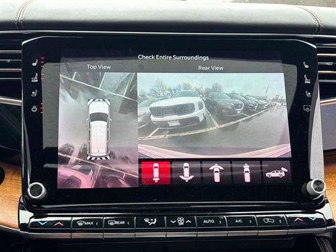 Used 2022 Jeep Grand Wagoneer Series III w/ Flexible Seating Group image 23