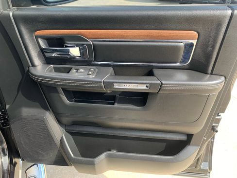 Used 2016 RAM 1500 Laramie image 13