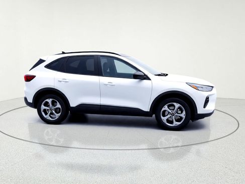 New 2026 Ford Escape ST-Line w/ Tech Pack #1 image 10