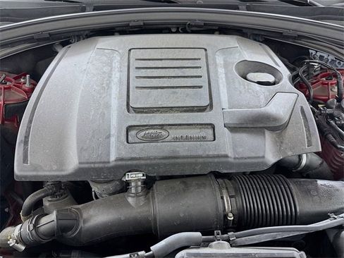 Used 2022 Land Rover Range Rover Velar R-Dynamic S image 32