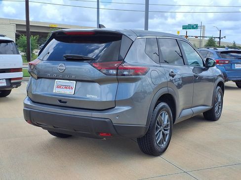 Used 2024 Nissan Rogue S FWD image 7