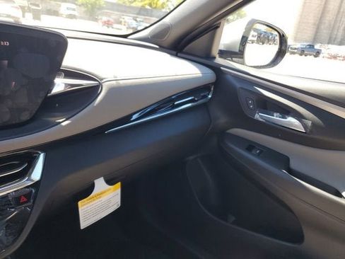 New 2026 Buick Envista Avenir image 25