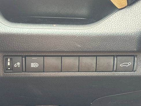 Used 2023 Toyota RAV4 XLE Premium image 24