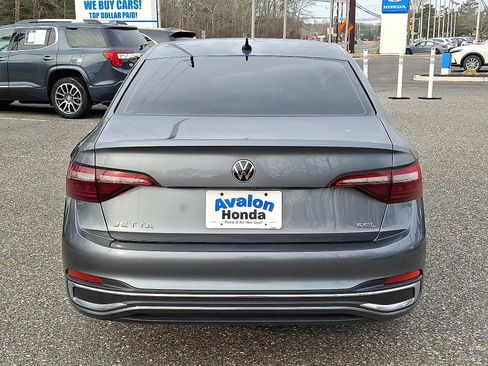 Used 2024 Volkswagen Jetta SEL image 9