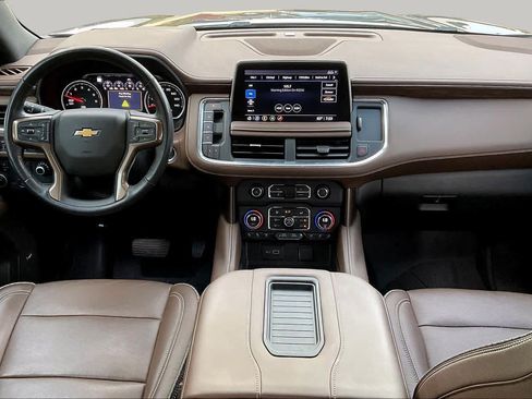 Used 2021 Chevrolet Tahoe High Country w/ Premium Package 2 AWD/4WD image 16
