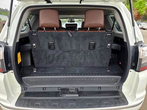 Used 2018 Toyota 4Runner Limited AWD/4WD image 42