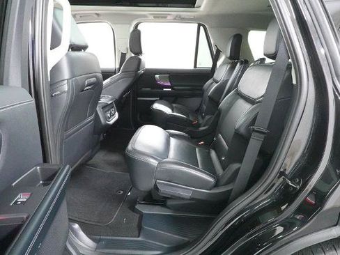 Certified 2025 Ford Expedition Platinum AWD/4WD image 37