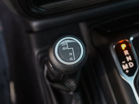 Used 2022 Jeep Gladiator Sport image 22