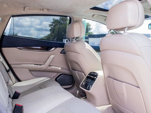 Used 2014 Maserati Quattroporte GTS RWD image 28