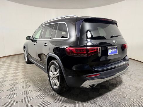 Used 2022 Mercedes-Benz GLB 250 4MATIC image 4