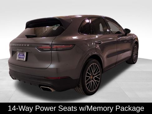 Used 2021 Porsche Cayenne image 3