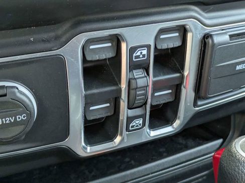 Used 2023 Jeep Gladiator Sport AWD/4WD image 22