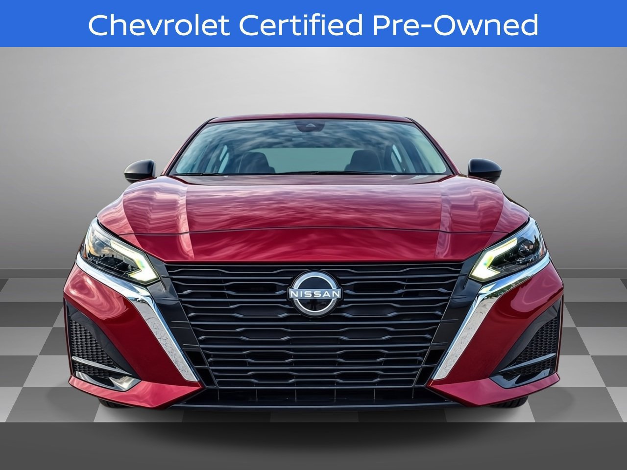 Used 2025 Nissan Altima 2.5 SV FWD image 2
