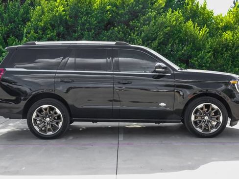 Used 2025 Ford Expedition King Ranch AWD/4WD image 10