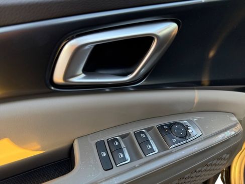 New 2026 Kia Carnival FWD image 11
