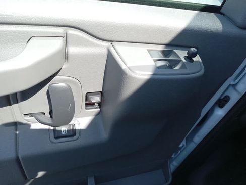 Used 2026 GMC Savana 2500 Extended w/ Driver Convenience Package RWD image 19