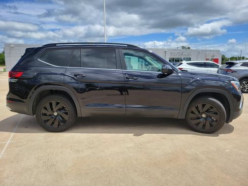 Used 2024 Volkswagen Atlas SE FWD image 5