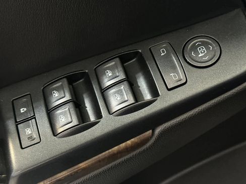 Used 2015 Chevrolet Tahoe LS RWD image 14