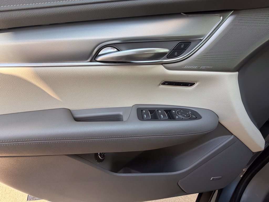 Used 2021 Cadillac XT5 Premium Luxury FWD image 14