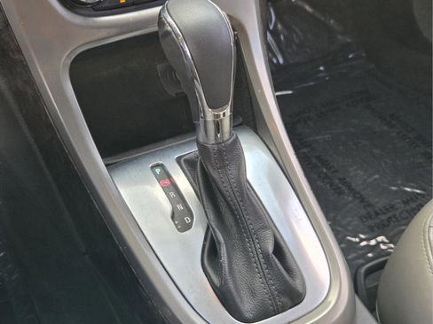 Used 2012 Buick Verano Convenience FWD image 23
