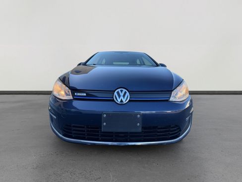 Used 2016 Volkswagen e-Golf SE image 23