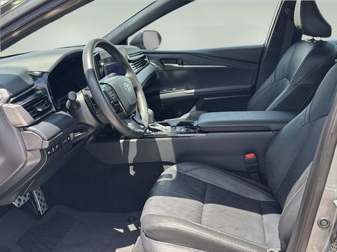 Used 2025 Toyota Camry XSE FWD image 17