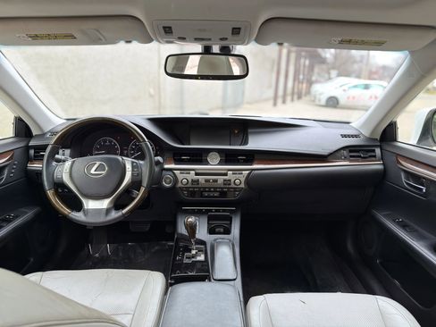 Used 2015 Lexus ES 350 w/ Luxury Package image 10