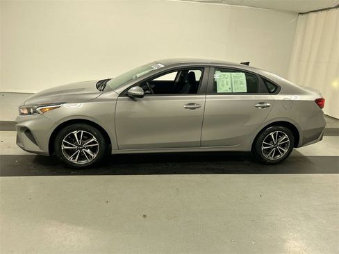 Certified 2024 Kia Forte LXS image 6