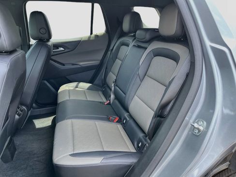 Used 2025 Chevrolet Equinox LT w/ Convenience Package II AWD/4WD image 29