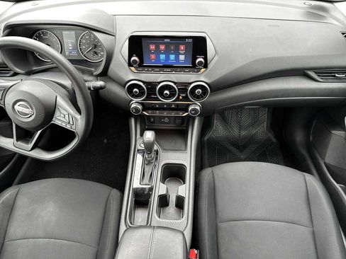 Used 2024 Nissan Sentra S image 12