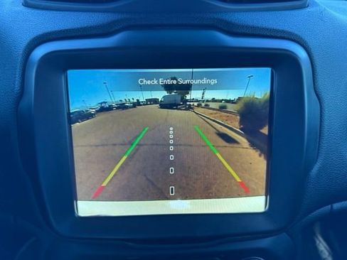 Used 2022 Jeep Renegade Trailhawk w/ Trailer Tow Group AWD/4WD image 24