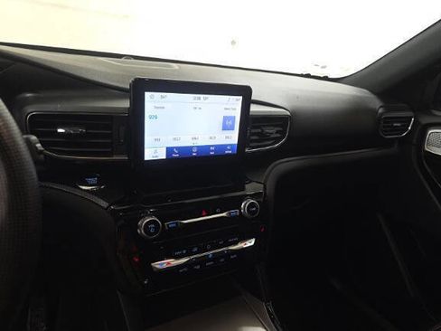 Used 2022 Ford Explorer ST-Line w/ Class IV Trailer Tow Package image 8