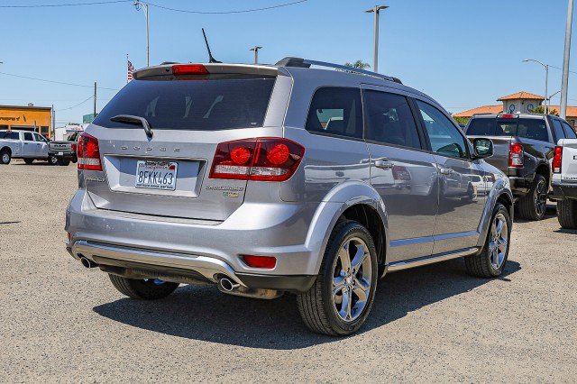 Used 2017 Dodge Journey Crossroad FWD image 4