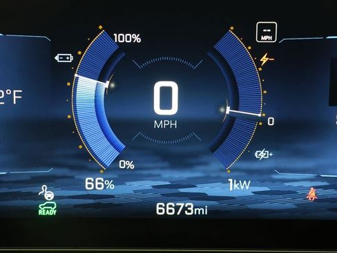 Used 2025 Chevrolet Blazer EV LT image 17